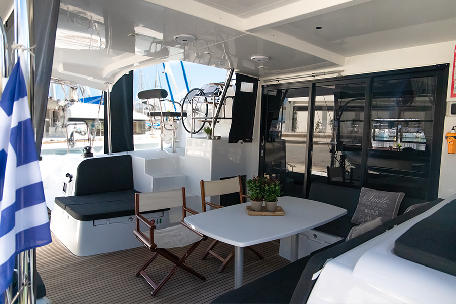 mediterra-yachts-catamaran